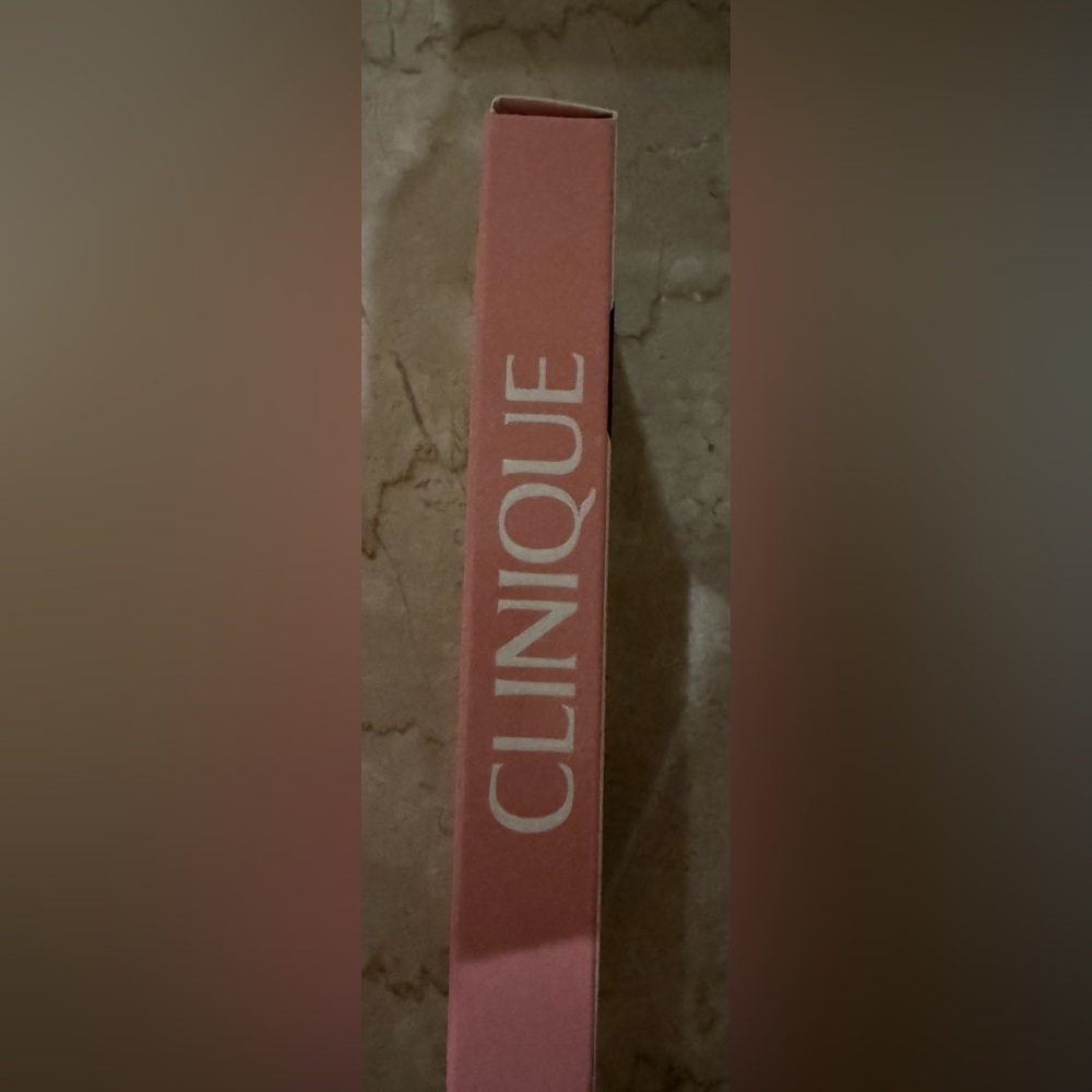 NEW In Box Clinique Mini Makeup - Picture 4 of 8